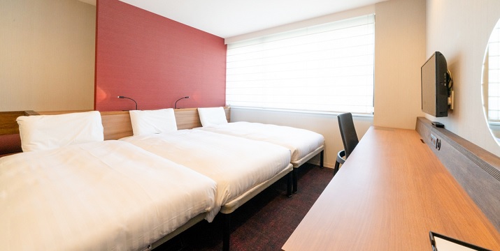 Family room at Comfort Inn Fukuoka Tenjin — approximately 24 m² with three beds