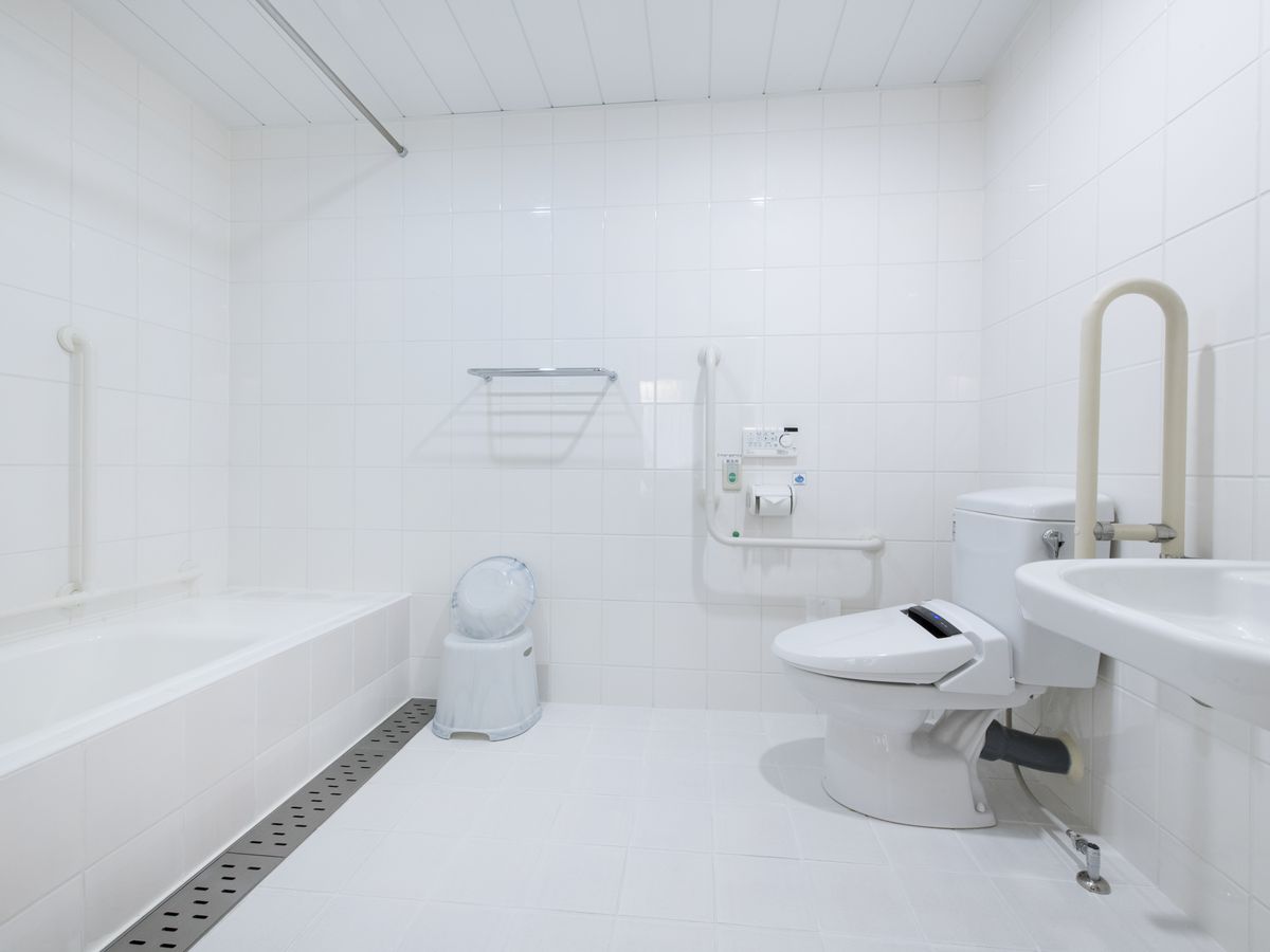 Accessible Semi-Double room with barrier-free bathroom