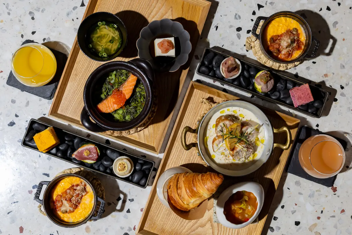 Croffle breakfast plate at The Lively 1F restaurant