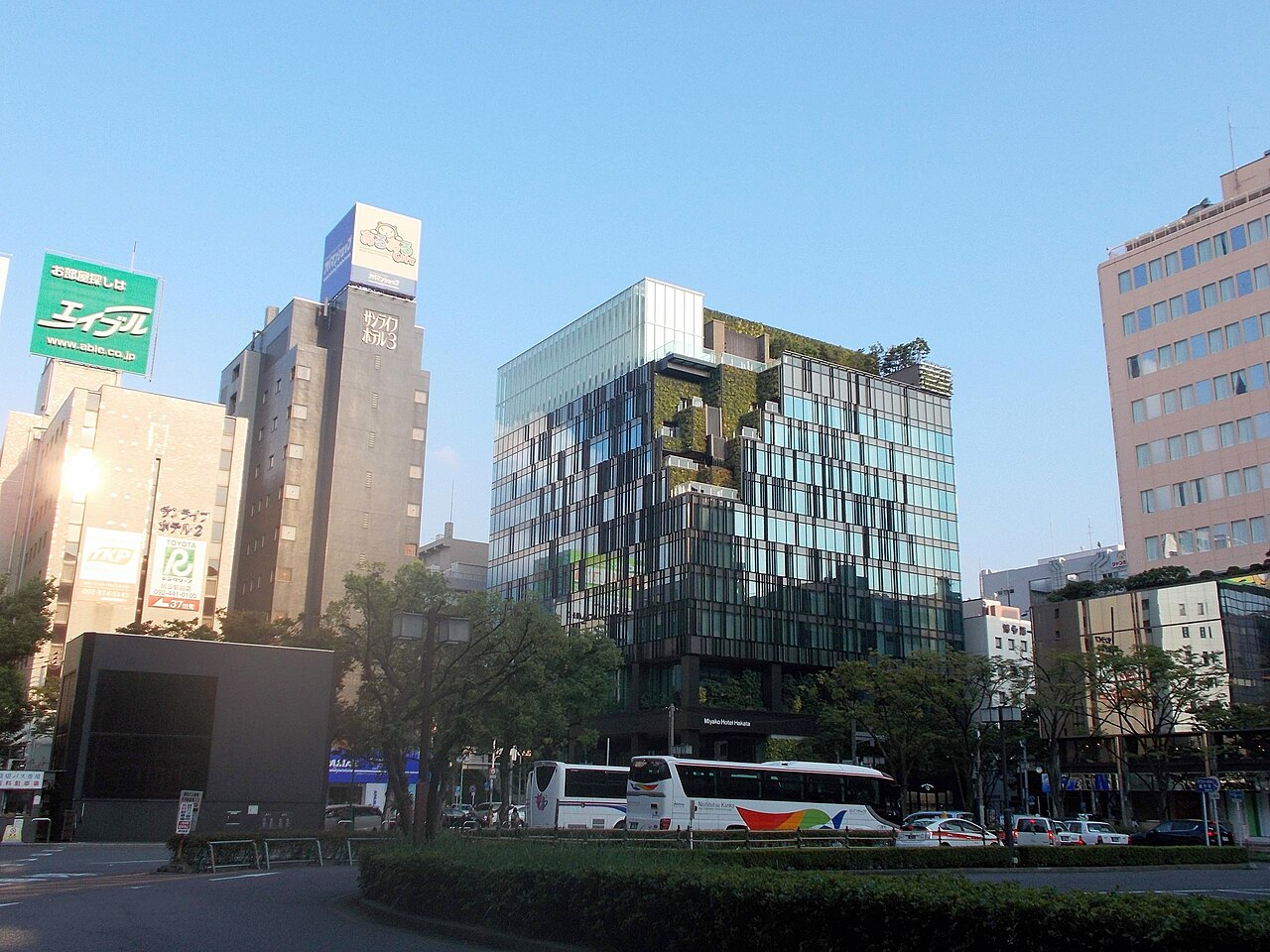 Exterior of Miyako Hotel Hakata, directly opposite the Chikushi-guchi side of JR Hakata Station